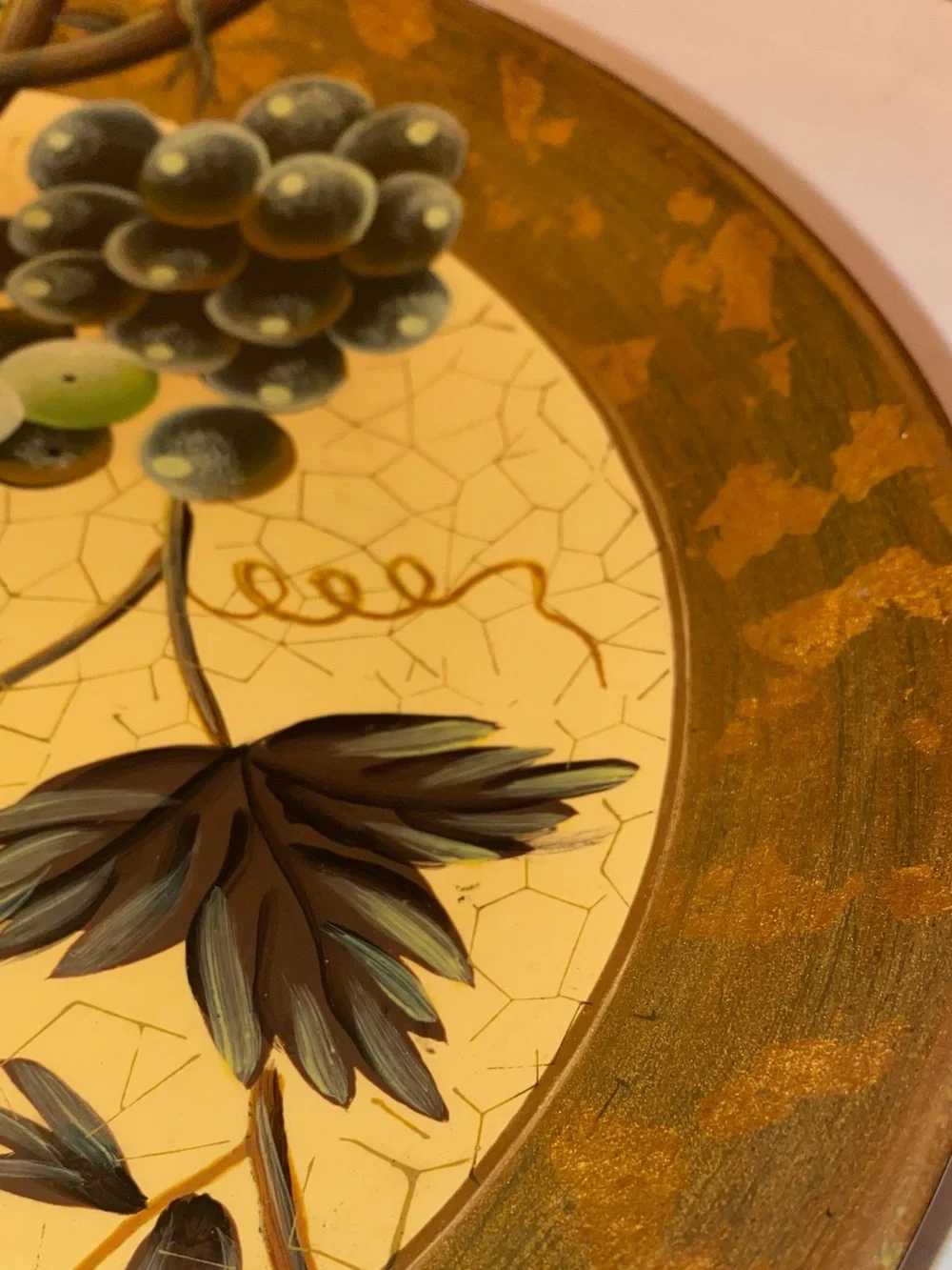 ORIENTAL ACCENT Decorative Plates Grape & Leaf Motif Crackle Glaze Set of 2